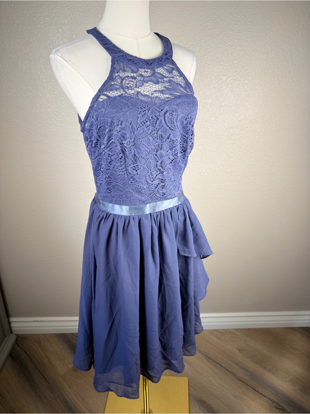 Nwt Halter Lace Bodice Mini Dress In Grayish Blue Purple Color, Medium — image 3 of 8
